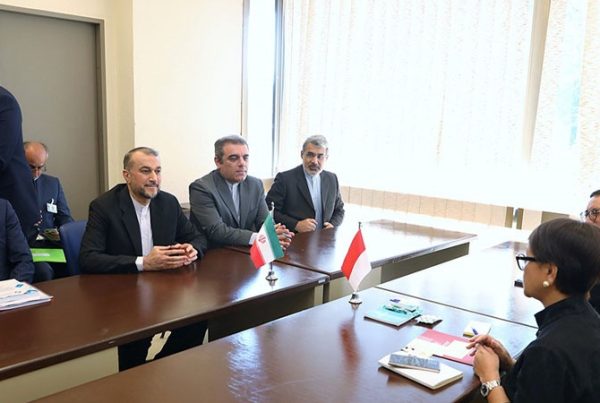 Menlu Iran Hossein Amir Abdollahian dan Menlu Indonesia Retno Marsudi menegaskan komitmen mereka dalam membela hak-hak Palestina.